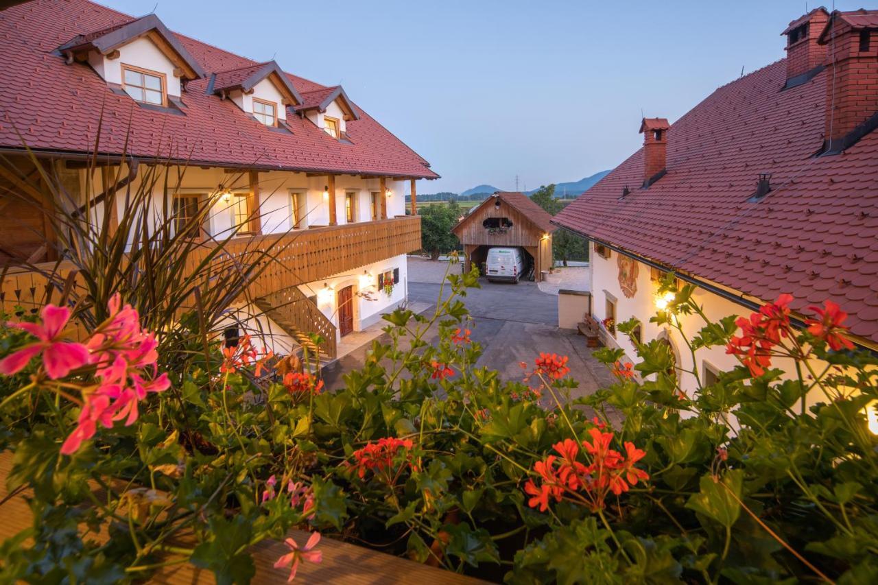 Apartments Tourist Farm Matijovc Накло Экстерьер фото